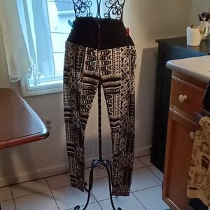 Chic Black and White Geometric Women's Pants